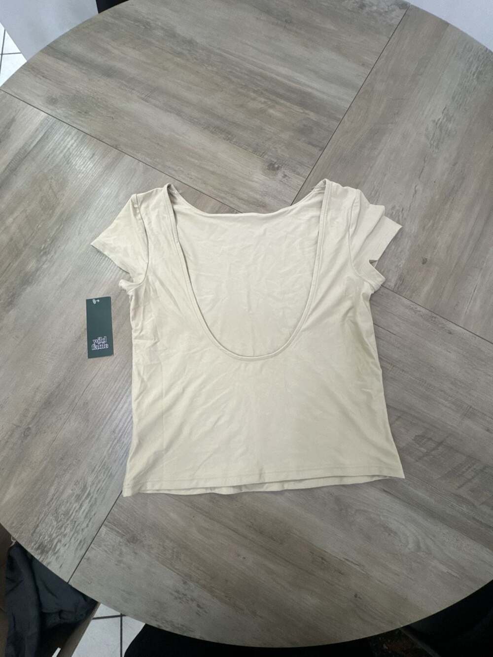 Wild Fable Short Sleeve Open Back Crop Top Size L Khaki